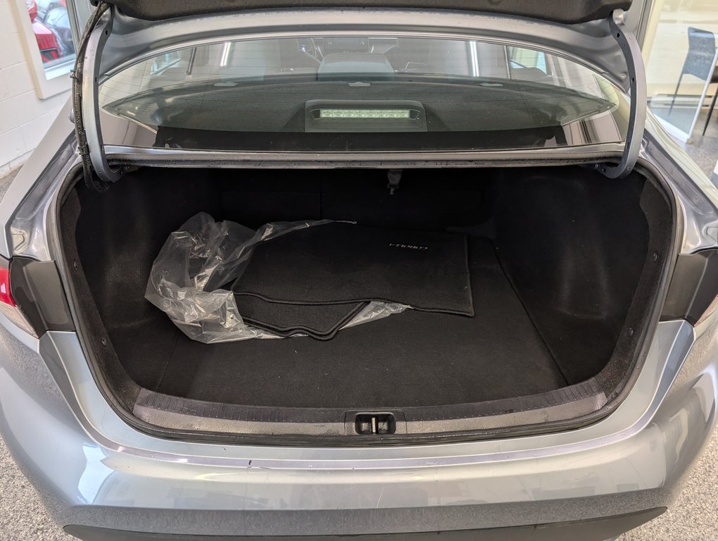 2021 Toyota Corolla L, AUTOMATIQUE, GARANTIE JUSQU EN 2026, in Magog, Quebec - 7 - w1024h768px