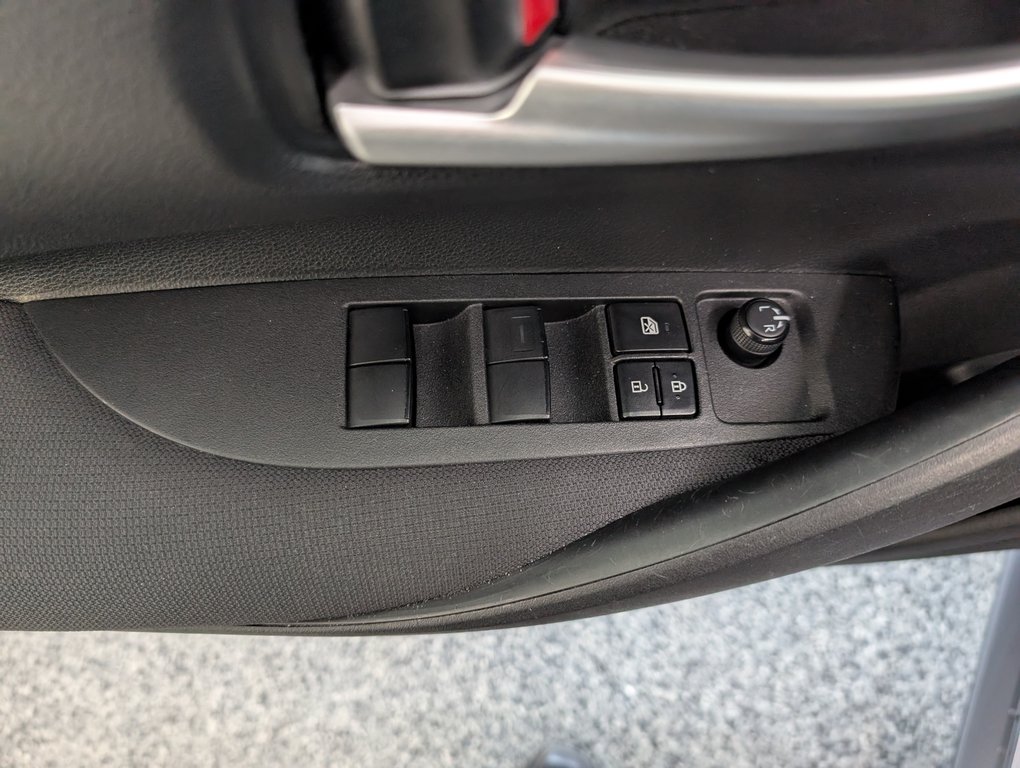 Toyota Corolla LE, AUTOMATIQUE, A/C, 2021 à Magog, Québec - 14 - w1024h768px