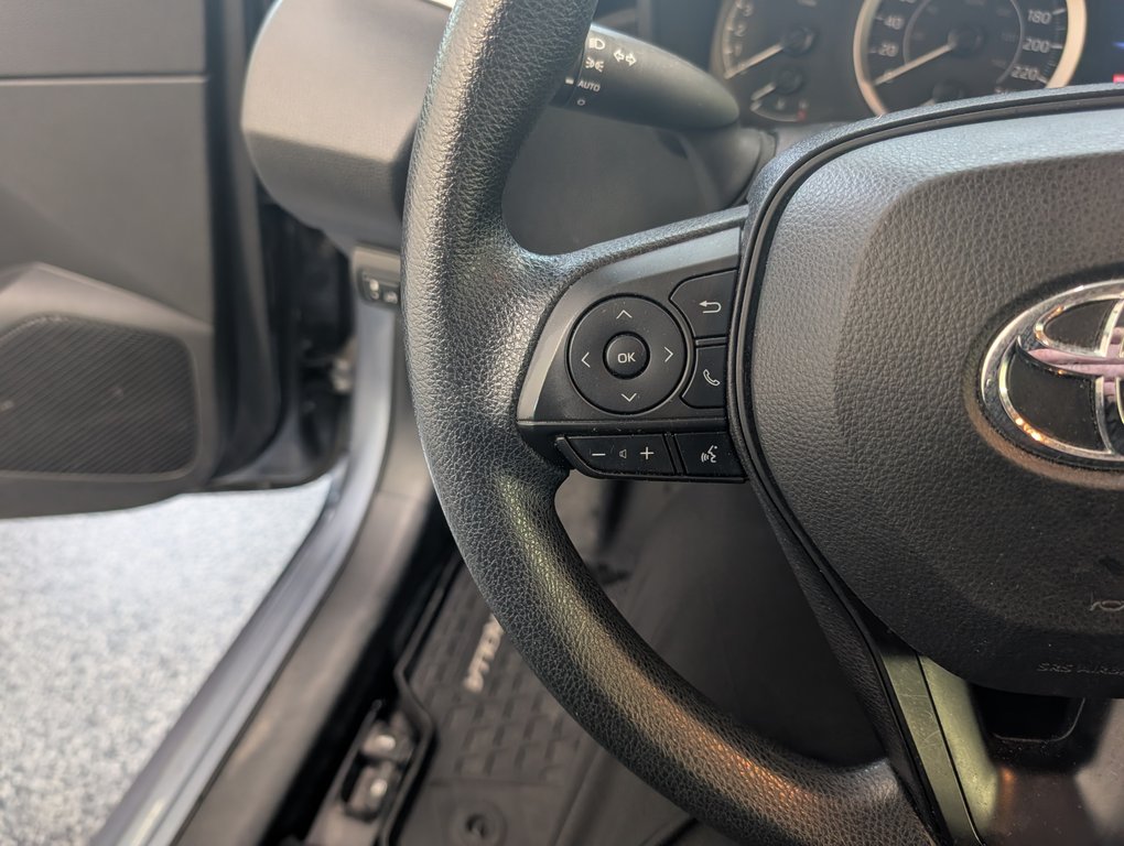2021 Toyota Corolla LE, AUTOMATIQUE, in Magog, Quebec - 18 - w1024h768px