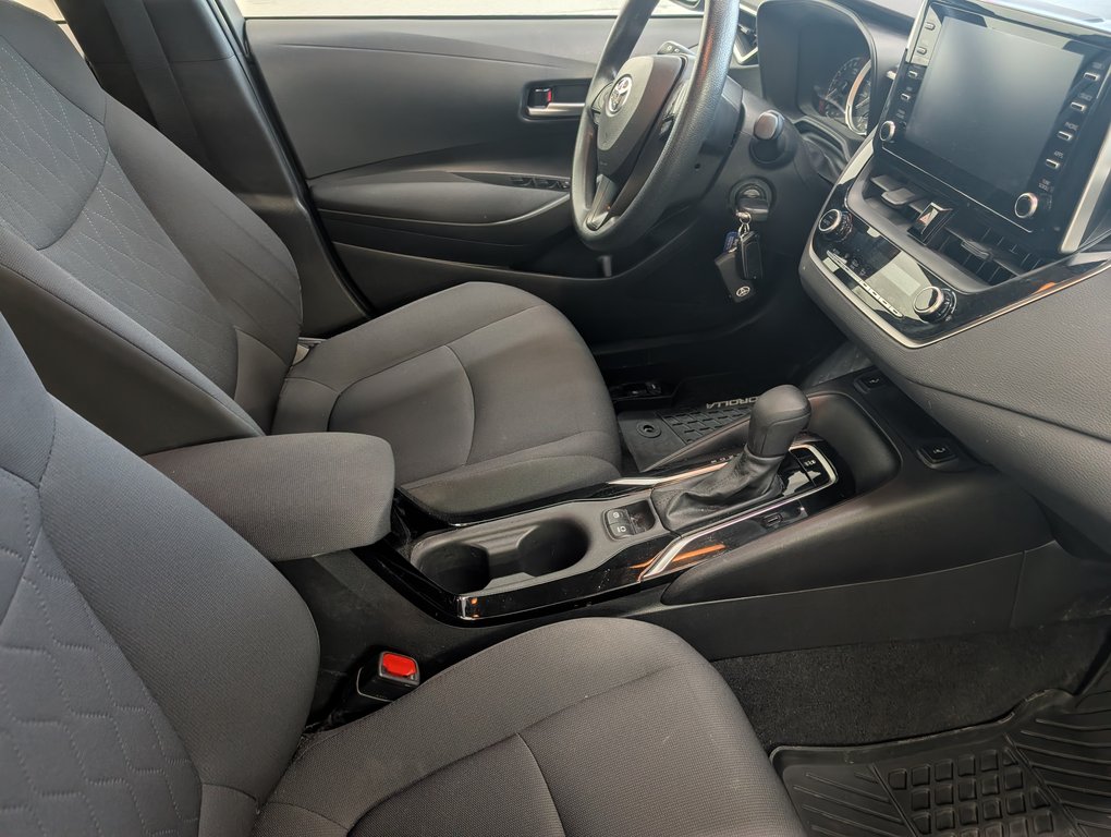 2021 Toyota Corolla LE, AUTOMATIQUE, in Magog, Quebec - 8 - w1024h768px