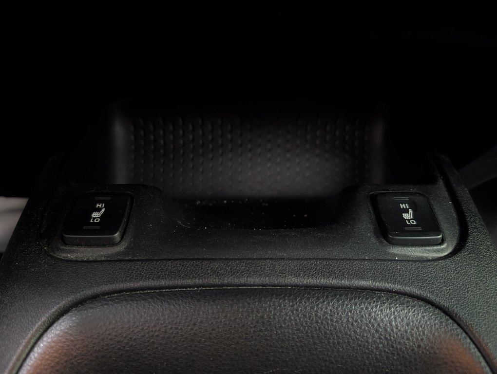 2021 Toyota Corolla LE, AUTOMATIQUE, in Magog, Quebec - 16 - w1024h768px