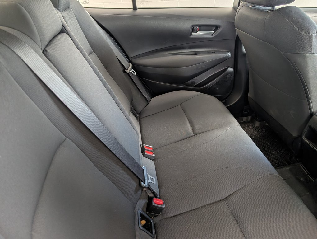 2021 Toyota Corolla LE, A/C, in Magog, Quebec - 6 - w1024h768px