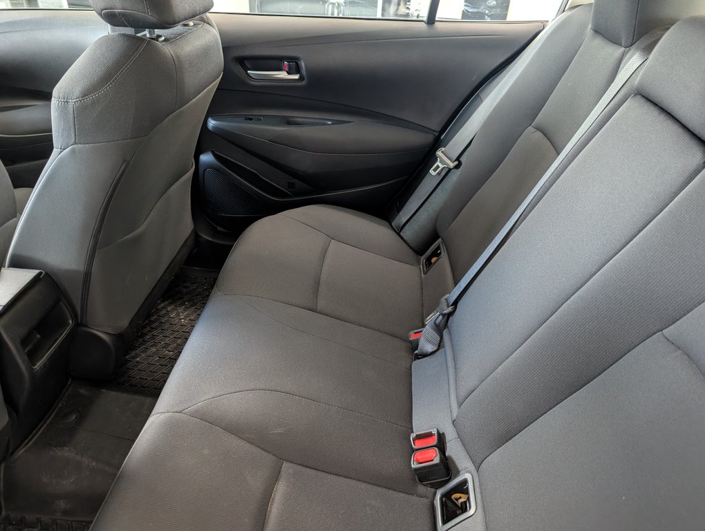 2021 Toyota Corolla LE, A/C, in Magog, Quebec - 9 - w1024h768px