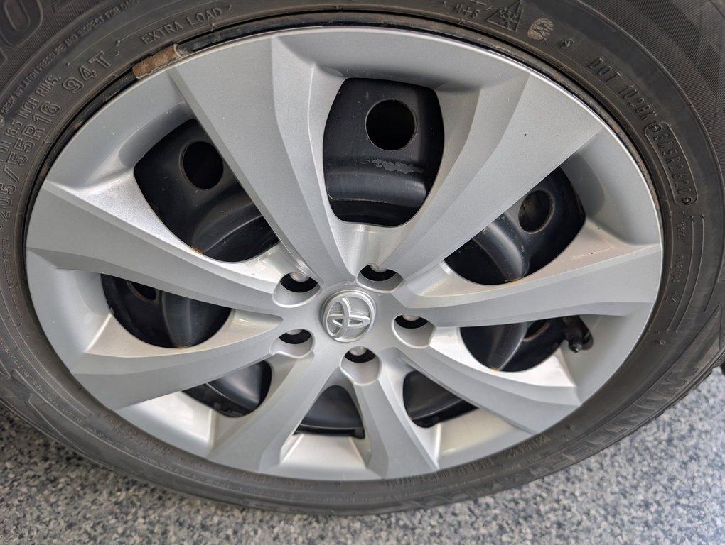 2021 Toyota Corolla LE, A/C, in Magog, Quebec - 22 - w1024h768px