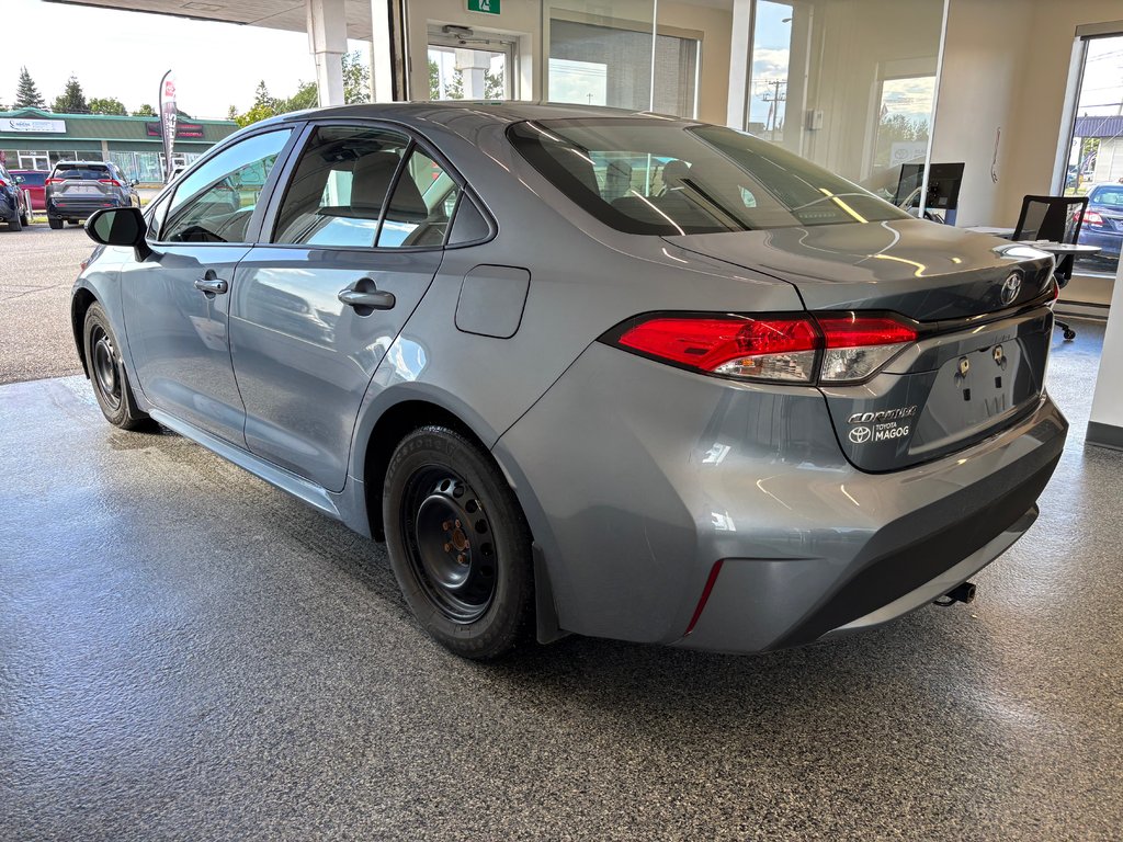 2021 Toyota Corolla L in Magog, Quebec - 4 - w1024h768px