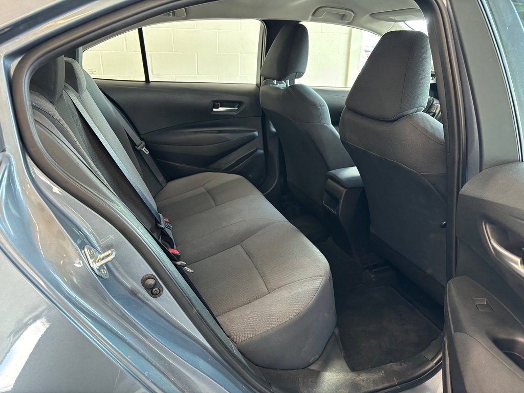 2021 Toyota Corolla L in Magog, Quebec - 8 - w1024h768px