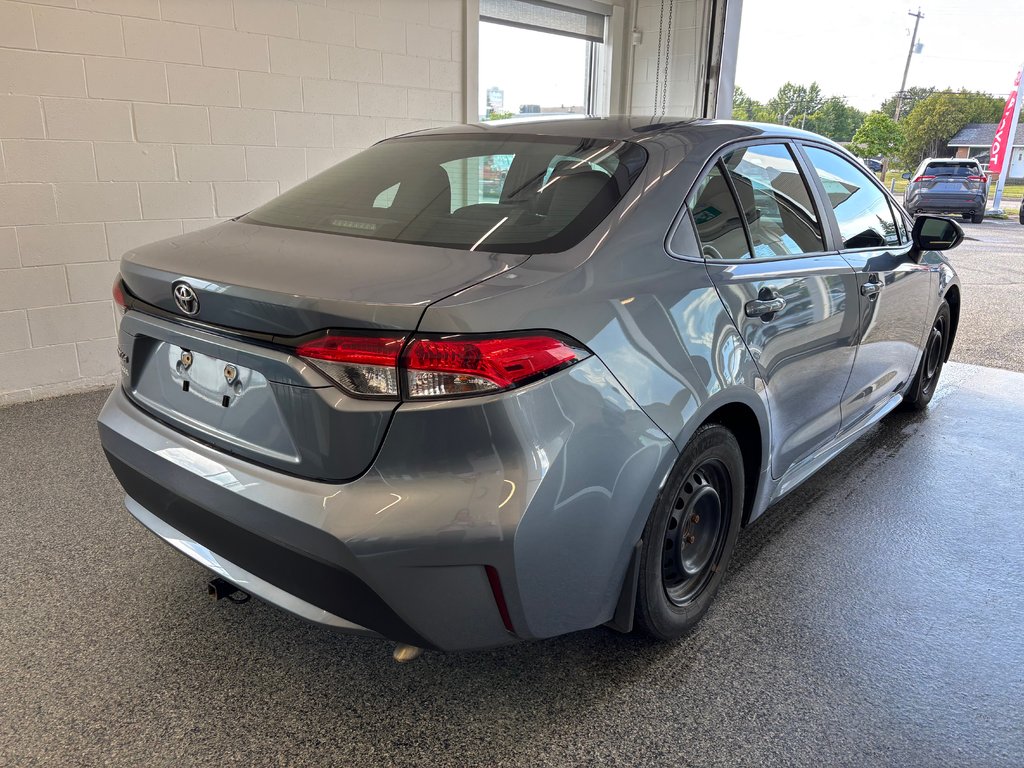 2021 Toyota Corolla L in Magog, Quebec - 2 - w1024h768px