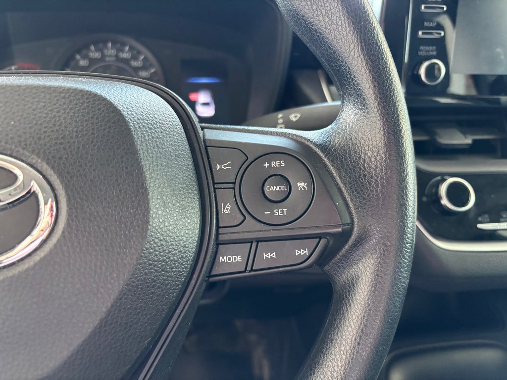 2021 Toyota Corolla L in Magog, Quebec - 17 - w1024h768px