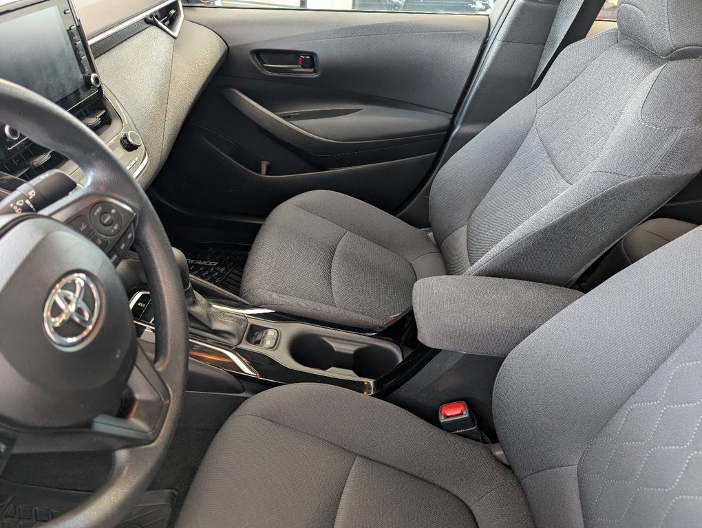 Toyota Corolla LE, GARANTIE JUSQU EN 2026, 2022 à Magog, Québec - 12 - w1024h768px