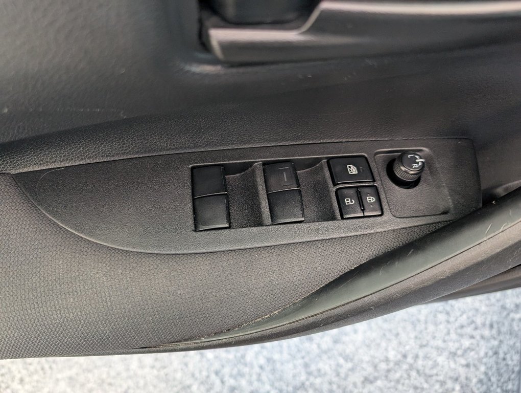 Toyota Corolla LE, GARANTIE JUSQU EN 2026, 2022 à Magog, Québec - 14 - w1024h768px