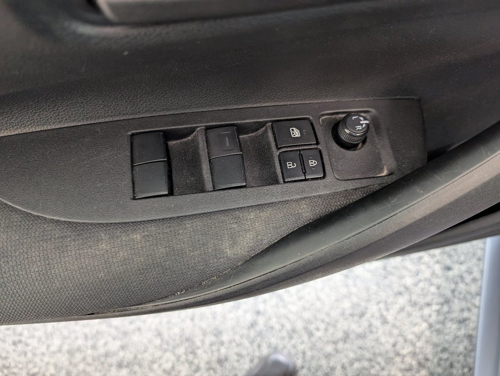2022 Toyota Corolla LE, AUTOMATIQUE, A/C, in Magog, Quebec - 13 - w1024h768px