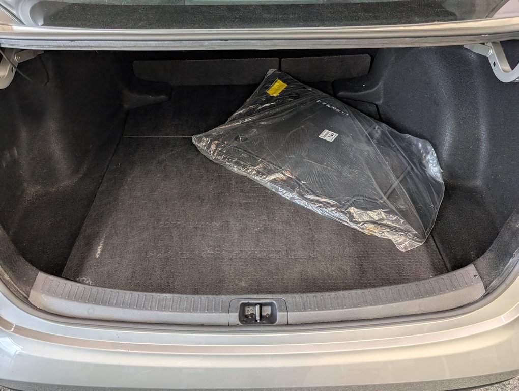 Toyota Corolla L, AUTOMATIQUE, A/C, 2022 à Magog, Québec - 7 - w1024h768px