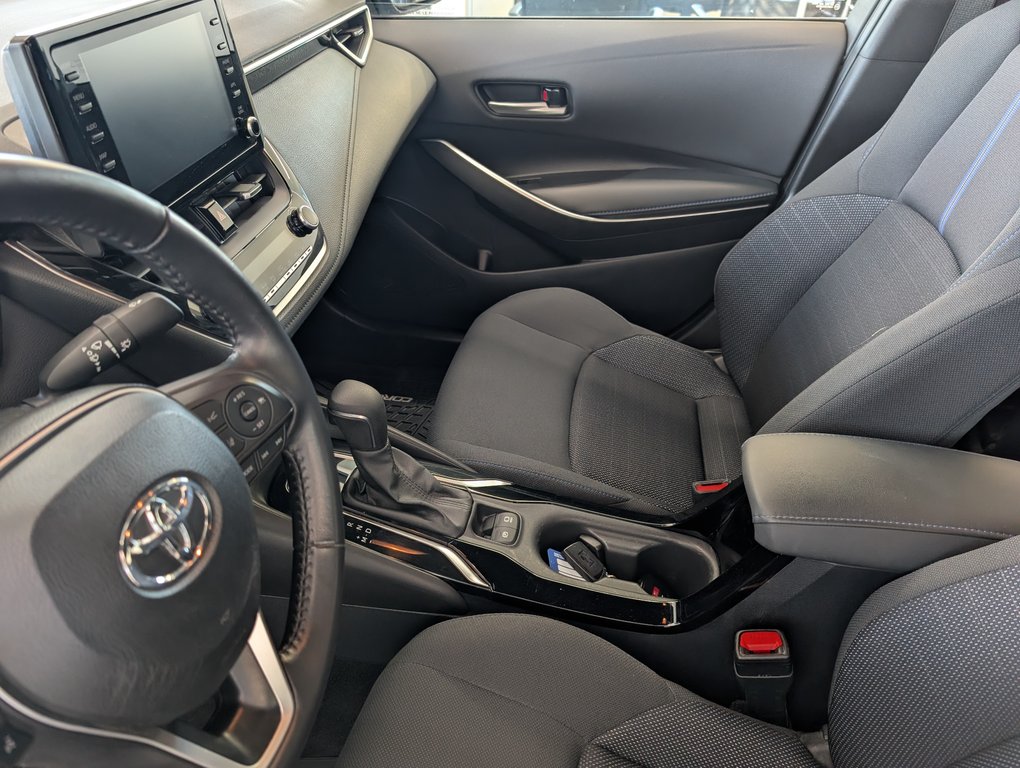 Toyota Corolla SE, AUTOMATIQUE, A/C, 2022 à Magog, Québec - 12 - w1024h768px