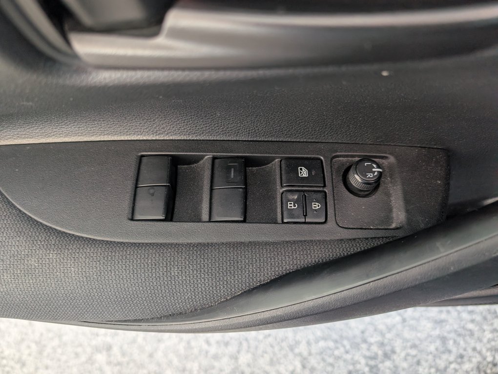 Toyota Corolla L, AUTOMATIQUE, 2022 à Magog, Québec - 14 - w1024h768px