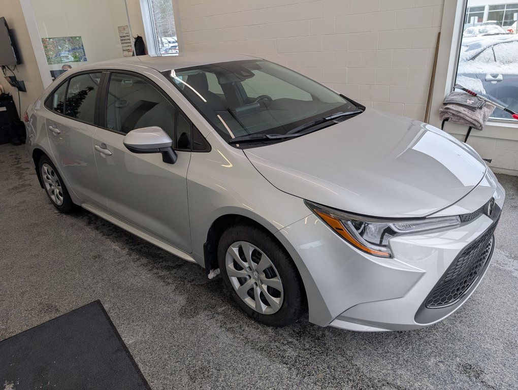 Toyota Corolla LE, GARANTIE JUSQU EN 2027, 2022 à Magog, Québec - 1 - w1024h768px