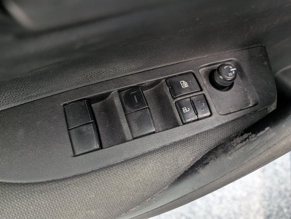 2022 Toyota Corolla LE, AUTOMATIQUE, A/C, in Magog, Quebec - 13 - w1024h768px