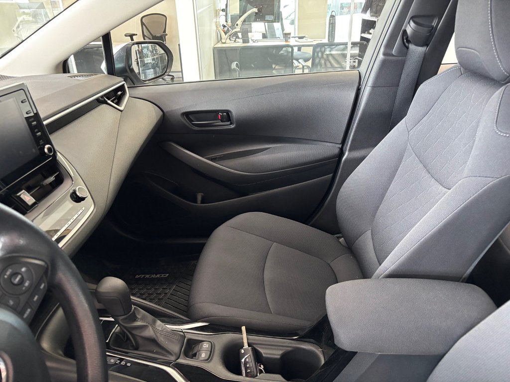 2022 Toyota Corolla LE, AUTOMATIQUE, in Magog, Quebec - 13 - w1024h768px
