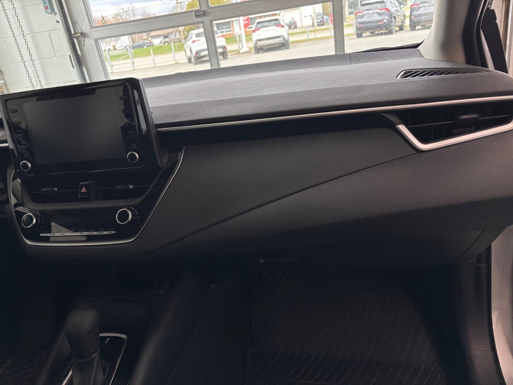 2022 Toyota Corolla LE, AUTOMATIQUE, in Magog, Quebec - 10 - w1024h768px