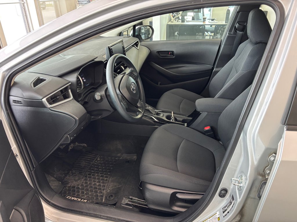 2022 Toyota Corolla LE, AUTOMATIQUE, in Magog, Quebec - 12 - w1024h768px