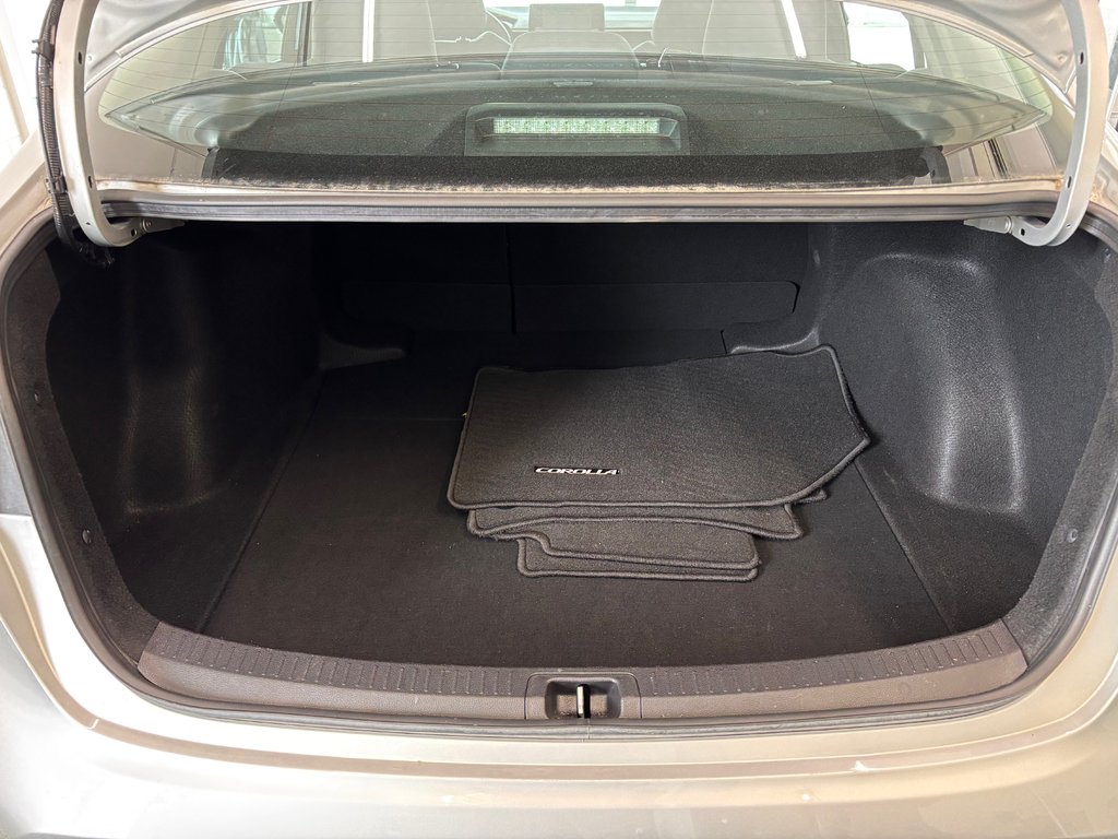 2022 Toyota Corolla LE, AUTOMATIQUE, in Magog, Quebec - 7 - w1024h768px