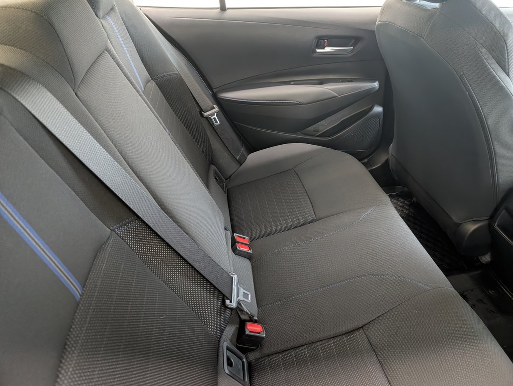 Toyota Corolla SE GR AMELIORER, A/C, 2022 à Magog, Québec - 7 - w1024h768px