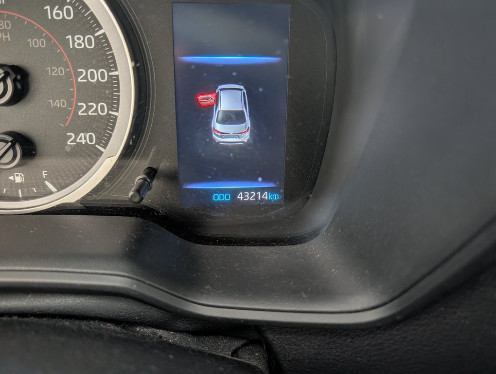 Toyota Corolla SE GR AMELIORER, A/C, 2022 à Magog, Québec - 20 - w1024h768px