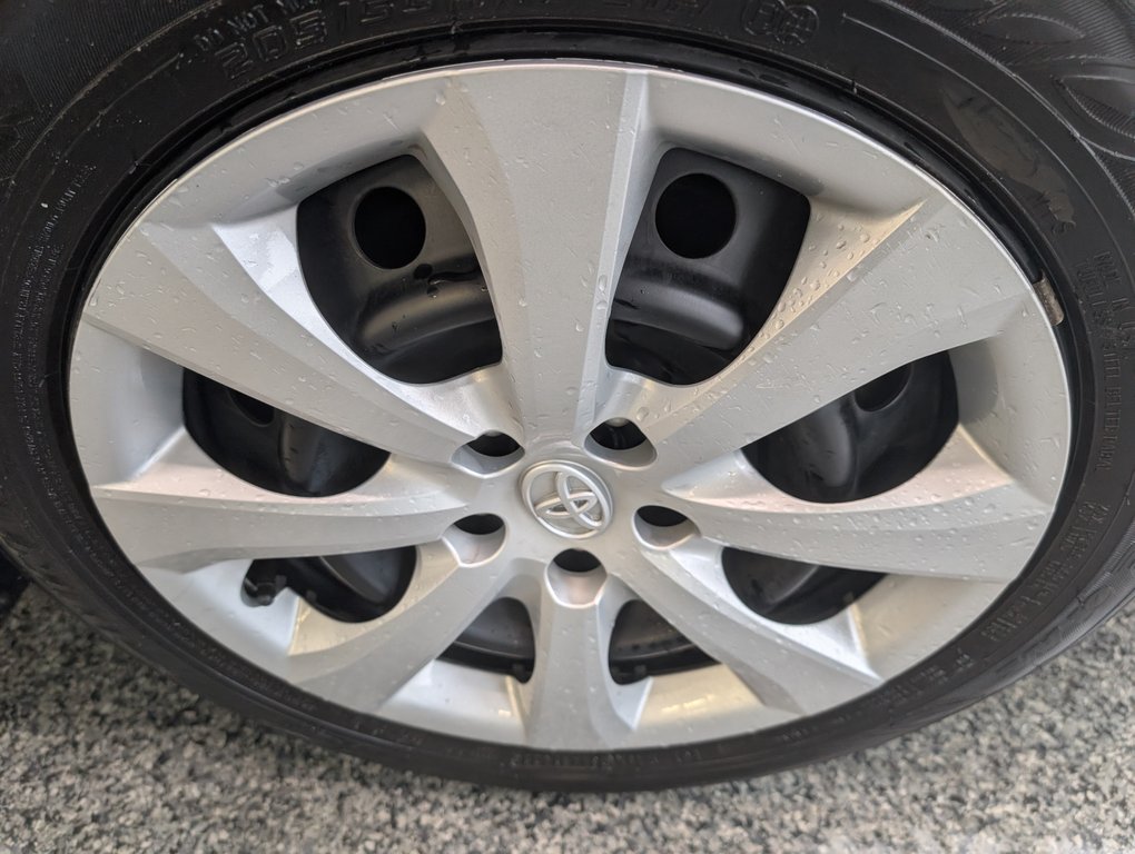 2022 Toyota Corolla LE, A/C, in Magog, Quebec - 23 - w1024h768px