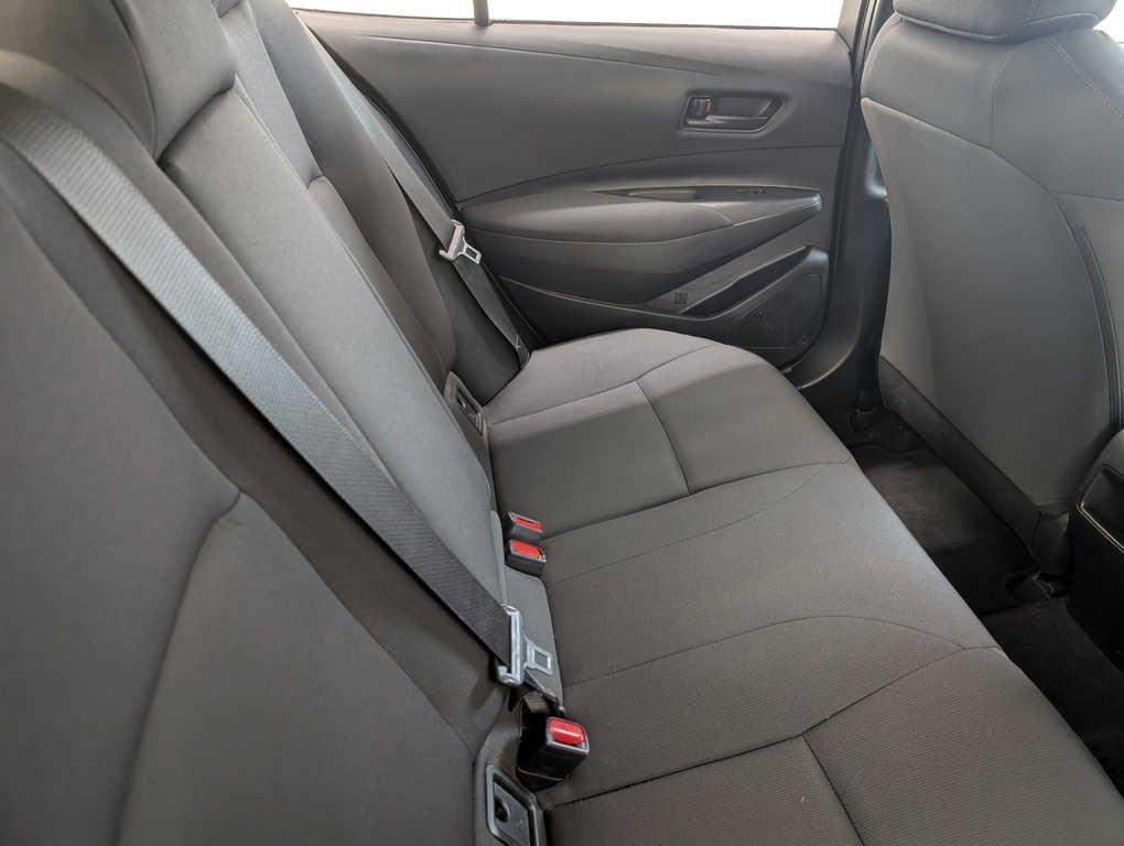 2022 Toyota Corolla LE, A/C, in Magog, Quebec - 7 - w1024h768px