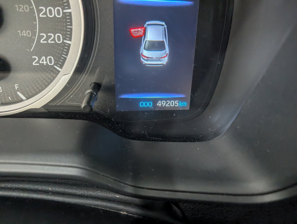 2022 Toyota Corolla LE, A/C, in Magog, Quebec - 21 - w1024h768px