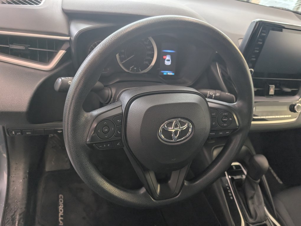 2022 Toyota Corolla LE, A/C, in Magog, Quebec - 12 - w1024h768px