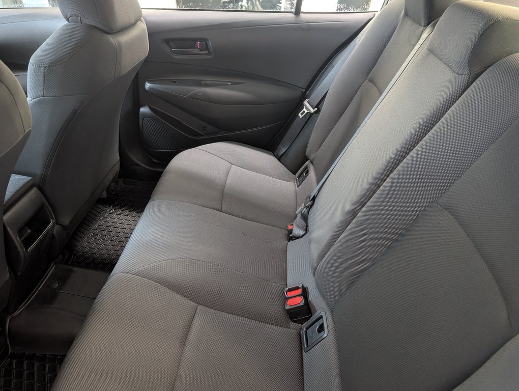 Toyota Corolla L 2022 à Magog, Québec - 10 - w1024h768px