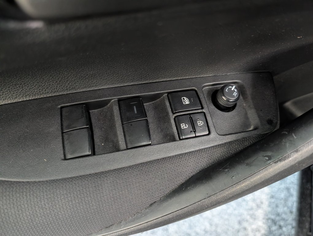 Toyota Corolla L 2022 à Magog, Québec - 13 - w1024h768px