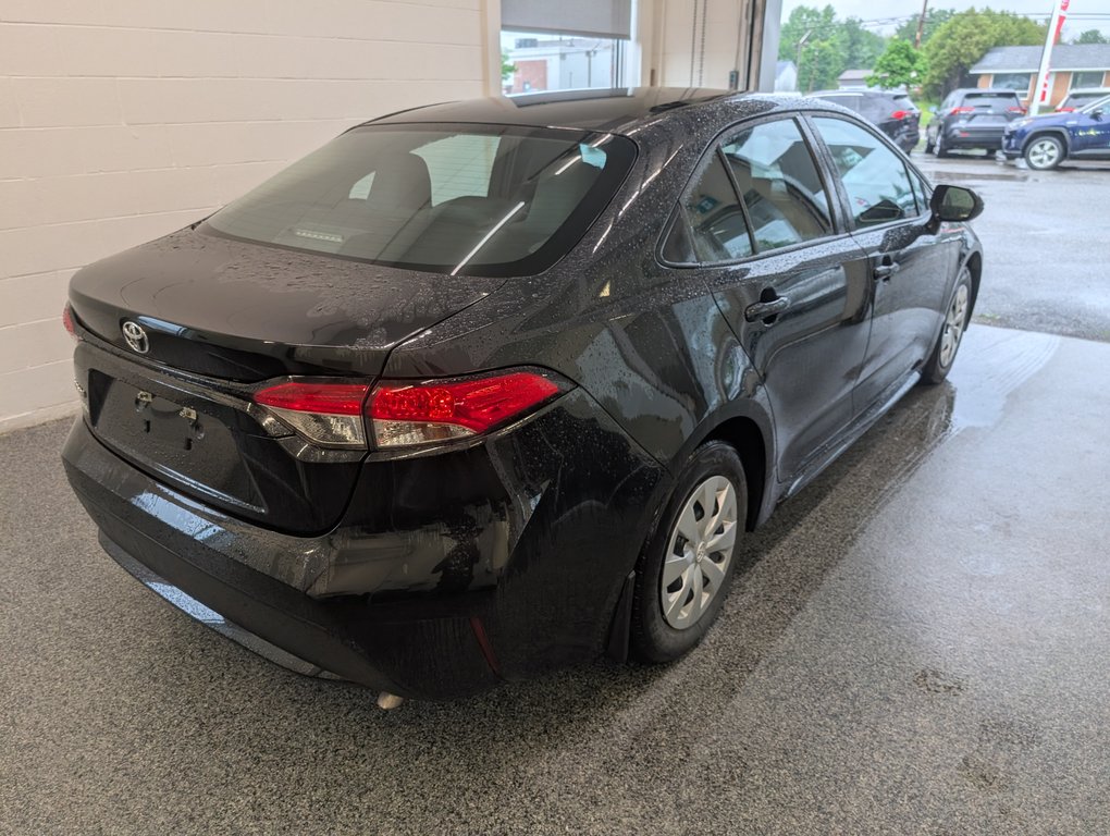 Toyota Corolla L 2022 à Magog, Québec - 3 - w1024h768px