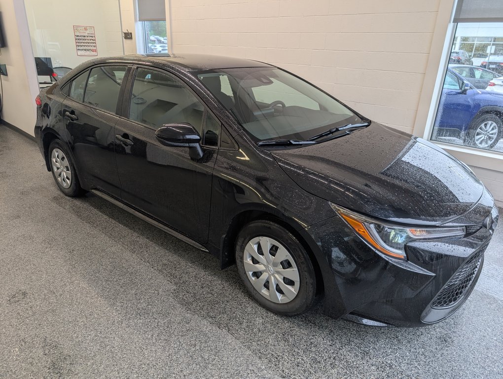 Toyota Corolla L 2022 à Magog, Québec - 1 - w1024h768px