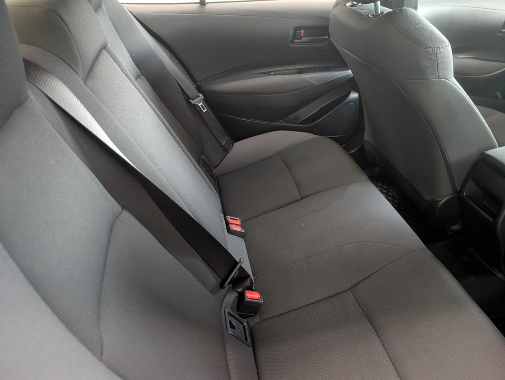 Toyota Corolla LE AUTOMATIQUE, 2022 à Magog, Québec - 7 - w1024h768px