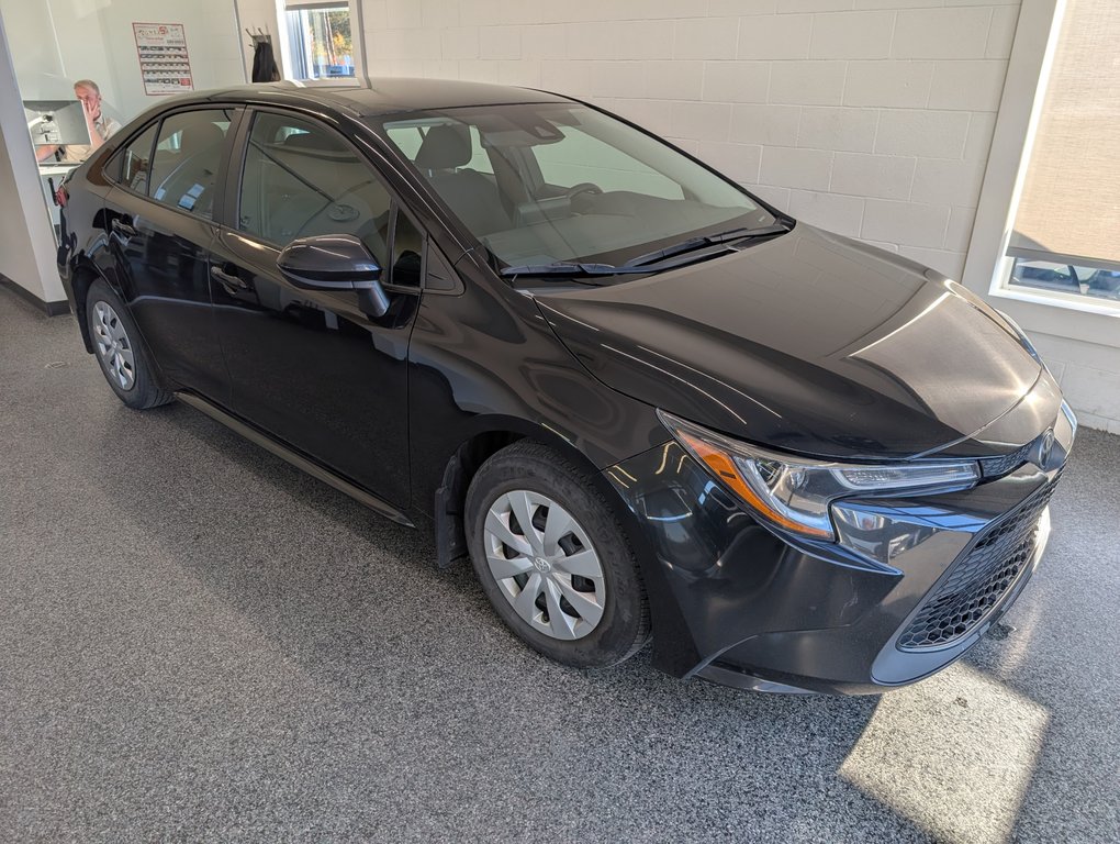 Toyota Corolla L 2022 à Magog, Québec - 1 - w1024h768px