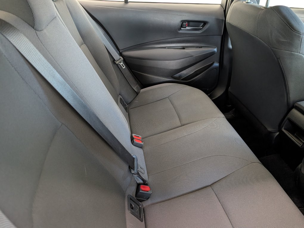 Toyota Corolla L 2022 à Magog, Québec - 6 - w1024h768px