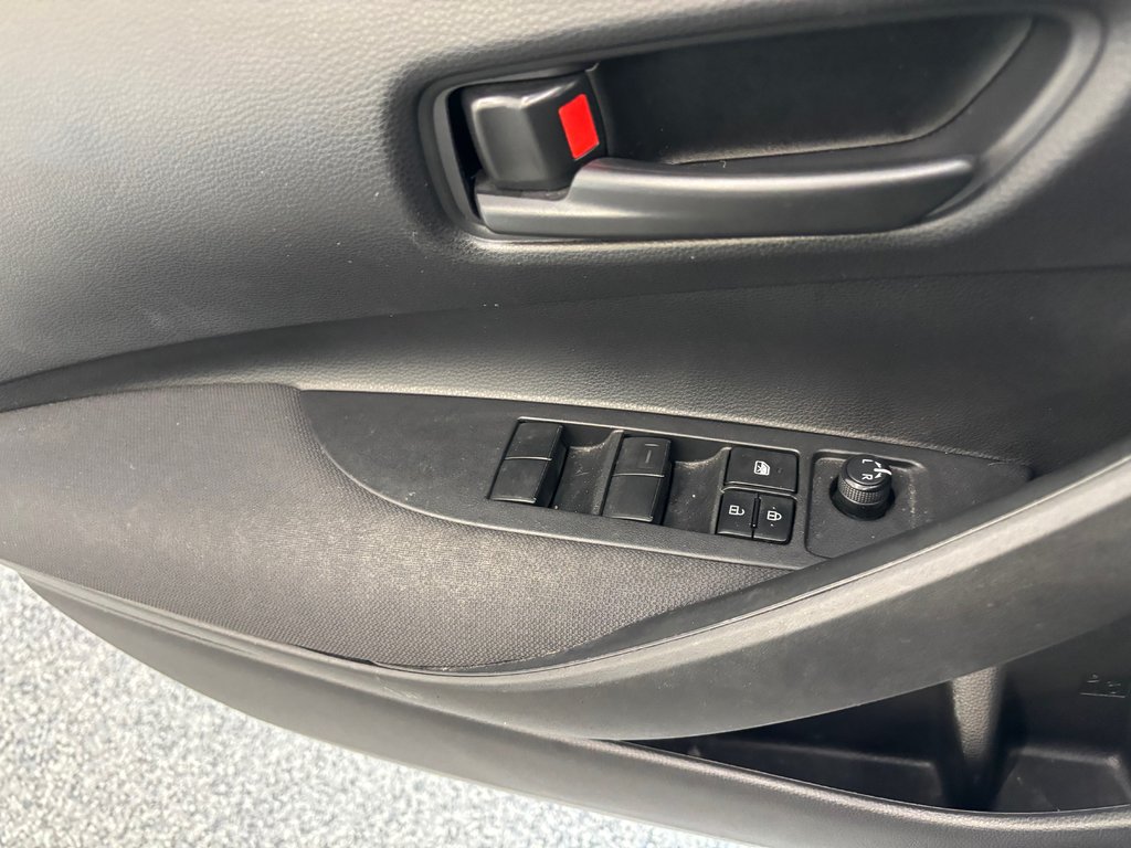 Toyota Corolla Hybrid LE 2023 à Magog, Québec - 15 - w1024h768px