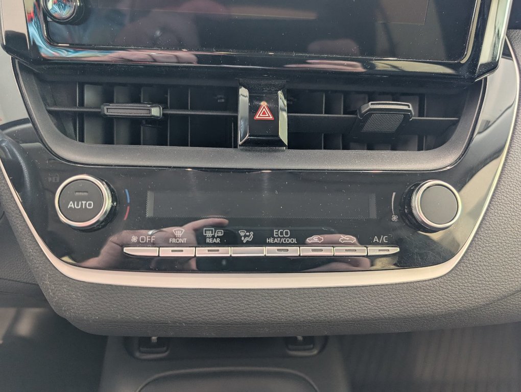 Toyota Corolla Hybrid LE, GARANTIE JUSQU EN 2028, 2024 à Magog, Québec - 17 - w1024h768px