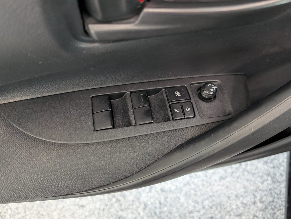 Toyota Corolla Hybrid LE, GARANTIE JUSQU EN 2028, 2024 à Magog, Québec - 14 - w1024h768px