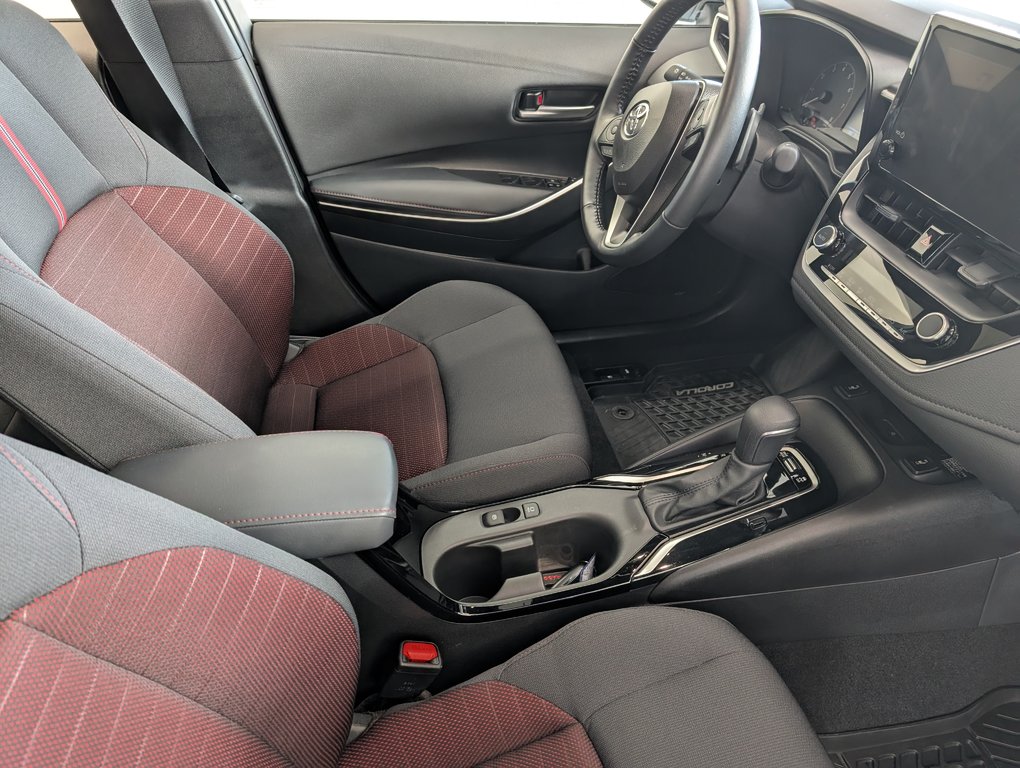 2024 Toyota Corolla SE GROUPE AMELIORER, GARANTIE JUSQU EN 2028, in Magog, Quebec - 8 - w1024h768px