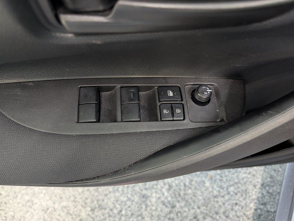 Toyota Corolla LE, AUTOMATIQUE, GARANTIE JUSQU EN 2029, 2024 à Magog, Québec - 13 - w1024h768px