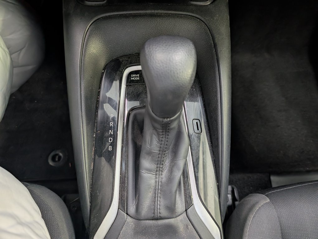 Toyota Corolla Hybride  LE AWD 2024 à Magog, Québec - 15 - w1024h768px