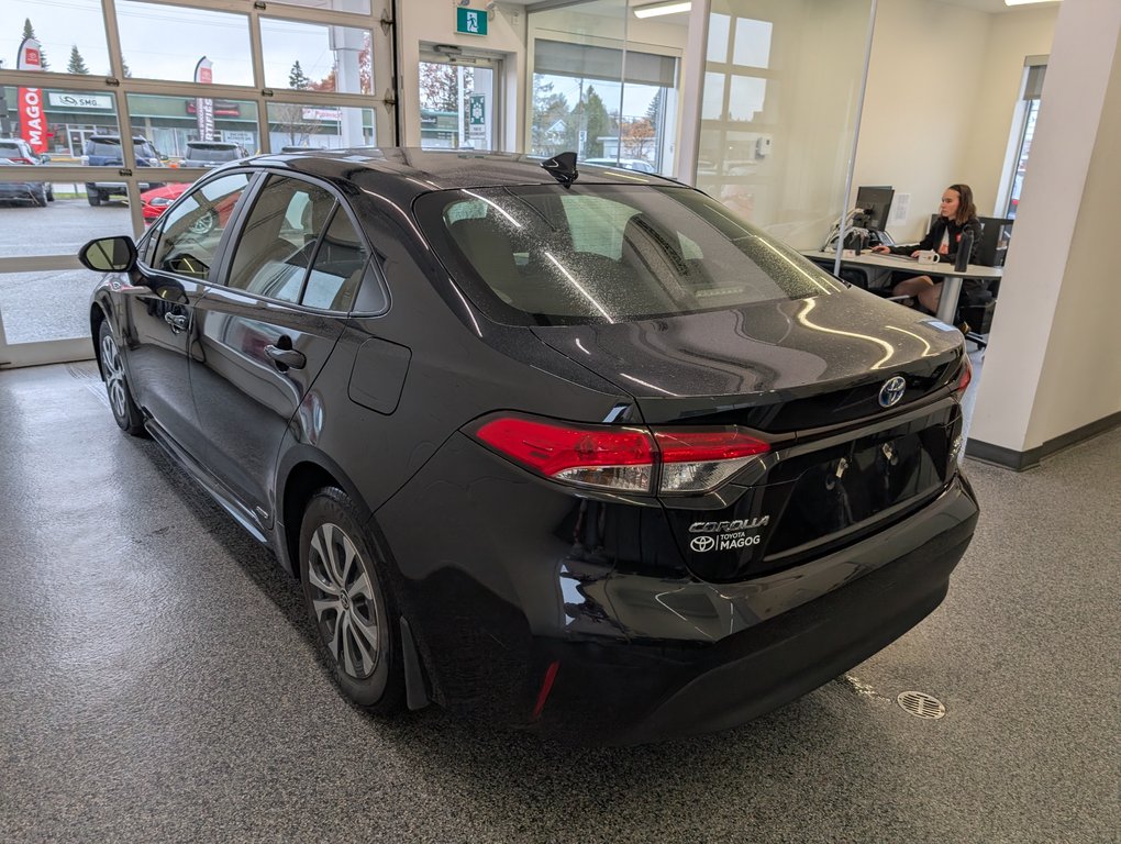 Toyota Corolla Hybride  LE AWD 2024 à Magog, Québec - 5 - w1024h768px