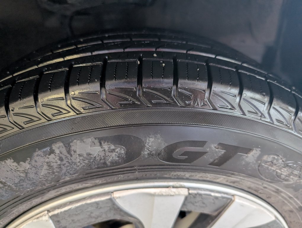 Toyota Corolla Hybride  LE AWD 2024 à Magog, Québec - 22 - w1024h768px