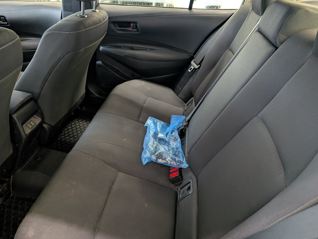 Toyota Corolla Hybride  LE AWD 2024 à Magog, Québec - 11 - w1024h768px