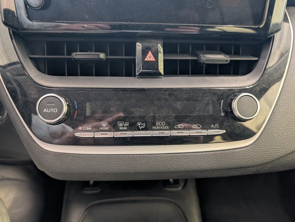 Toyota Corolla Hybride  LE AWD 2024 à Magog, Québec - 17 - w1024h768px