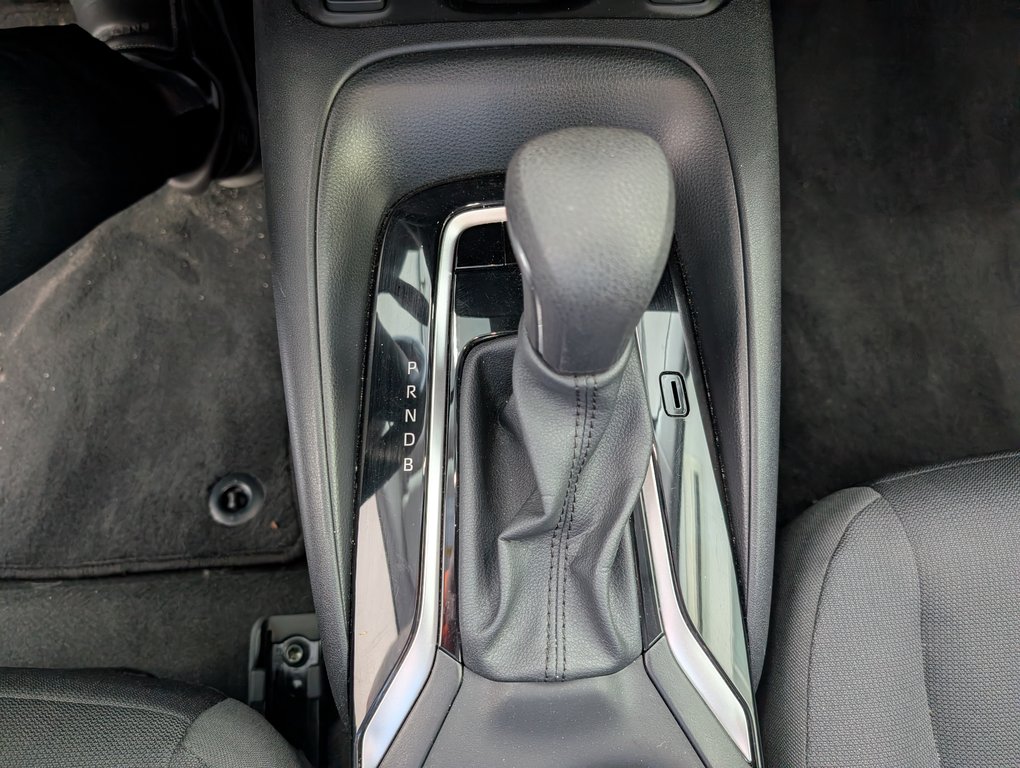 2024 Toyota Corolla LE in Magog, Quebec - 15 - w1024h768px