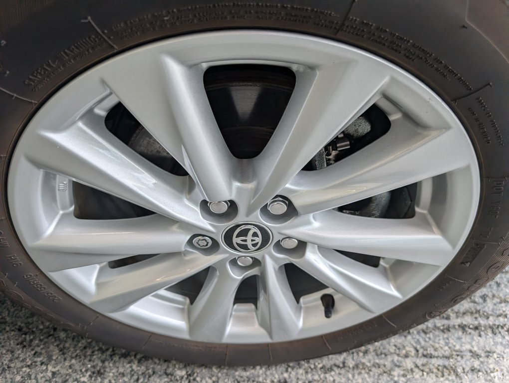 2024 Toyota Corolla LE in Magog, Quebec - 23 - w1024h768px