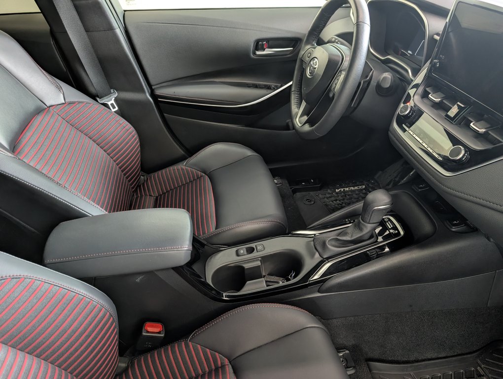 2024 Toyota Corolla XSE TOIT, MAGS, in Magog, Quebec - 8 - w1024h768px